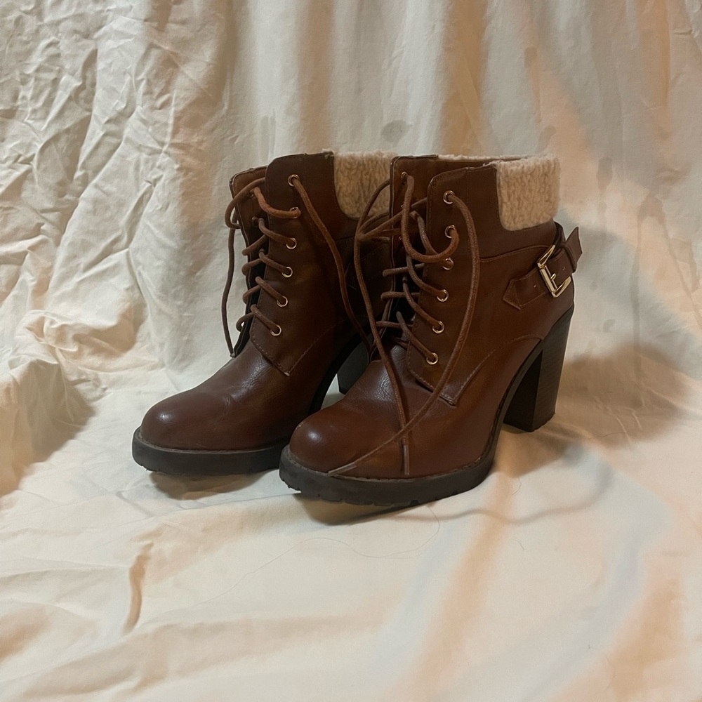 Annalee Brown Heeled Boots with Cream Accents